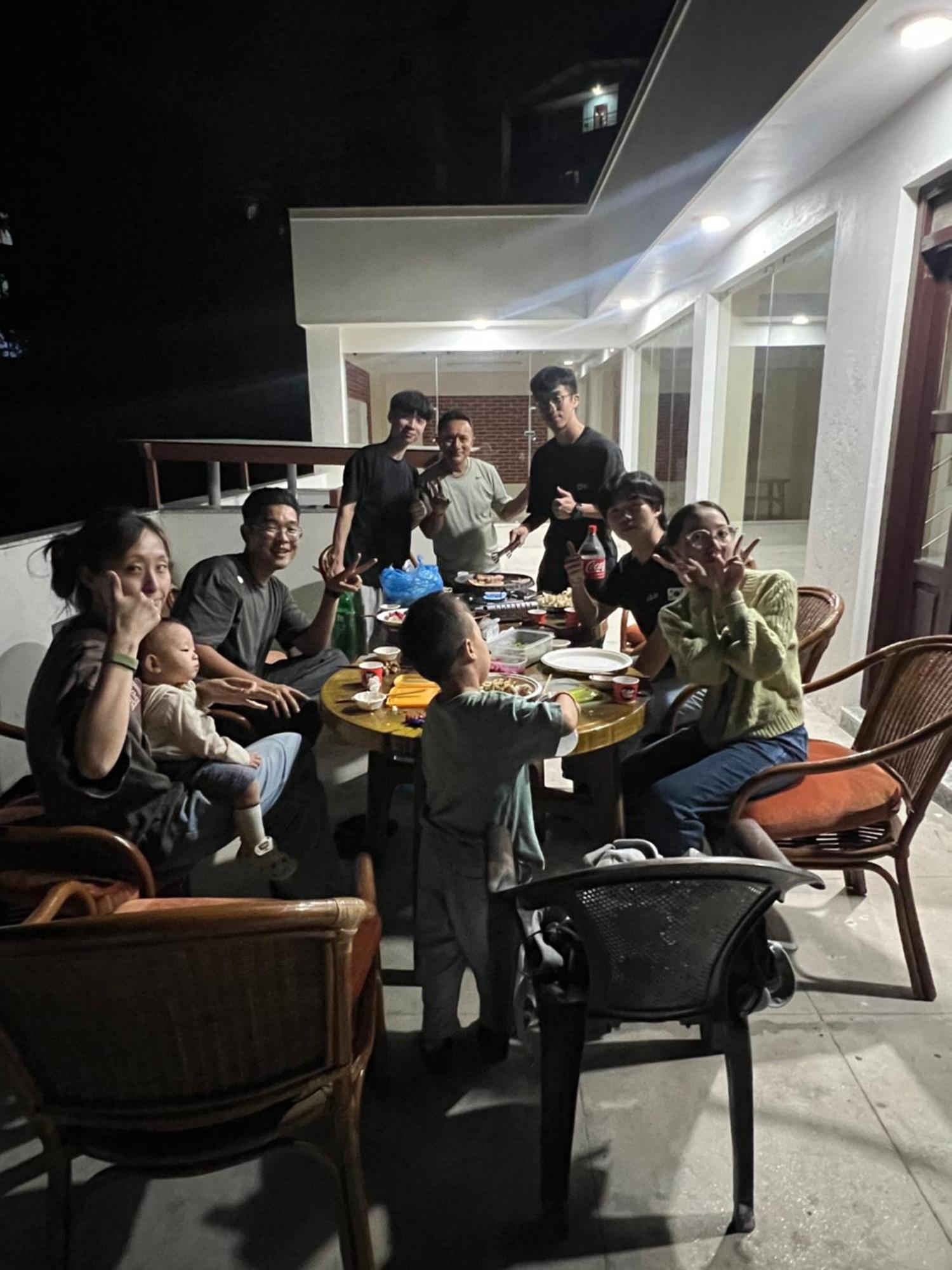 The Sparkling Turtle Backpackers Hostel Катманду Экстерьер фото